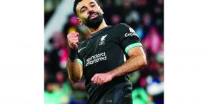 سلوت يرفض الحديث عن مستقبل محمد صلاح مع ليفربول - اخبارك الان