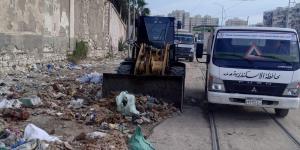 رفع 80 طن انقاض ورديم ومخلفات غرب الاسكندرية - اخبارك الان