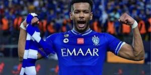 اخبار الرياضة جماهير الهلال غاضبة من أداء علي البليهي بعد الخروج من كأس خادم الحرمين