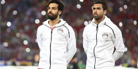 شاهد.. ماذا قال محمد صلاح لأحمد فتحي بعد اعتزاله؟ - اخبارك الان