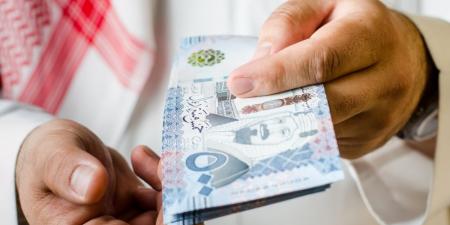 سعر الريال السعودي مقابل الجنيه المصري.. ارتفاع طفيف في البنوك - اخبارك الان