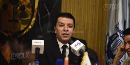 حرصا علي مستقبله، مصطفي كامل يتنازل عن اتهامه لعامل بالنصب - اخبارك الان