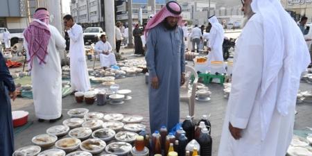 سوق العسل في محايل.. نافذة اقتصادية للمنتجات المحلية في عسير - اخبارك الان