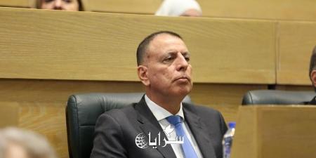 وزير الداخلية: عدد كبير من الموقوفيين إداريًا بسبب "عقوق الوالدين" - اخبارك الان