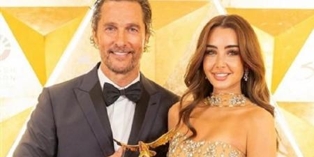 23:00
المشاهير العرب

هنا الزاهد عن كواليس تسلمها جائزة "Joy awards" من ماثيو ماكونهي : "معرفتش أنام اليوم ده" - اخبارك الان