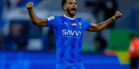 ماذا فعلت جماهير الهلال مع علي البليهي قبل مباراة ضمك؟.. ورد فعل اللاعب ـ عاجل - اخبارك الان