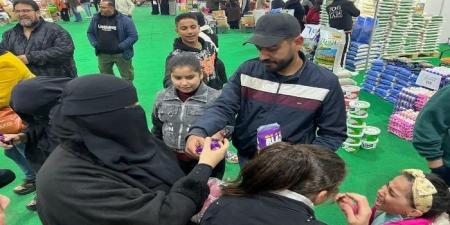 على أنغام المزمار البلدي.. هدايا ومهرجان تذوق ومشروبات مجانية لزوار معرض أهلا رمضان في بورسعيد - اخبارك الان