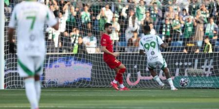 دوري روشن: فوز الأهلي يفوز على ضمك (2 - 0) - اخبارك الان