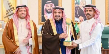 أمير القصيم يستقبل الفارس محمد الدهام ويشيد بإنجازه في تحدي الخيالة العالمي بكأس السعودية - اخبارك الان