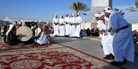 ألوان العرضة واللعب تنعشان الحاضرين في احتفالات يوم التأسيس بأبها - اخبارك الان