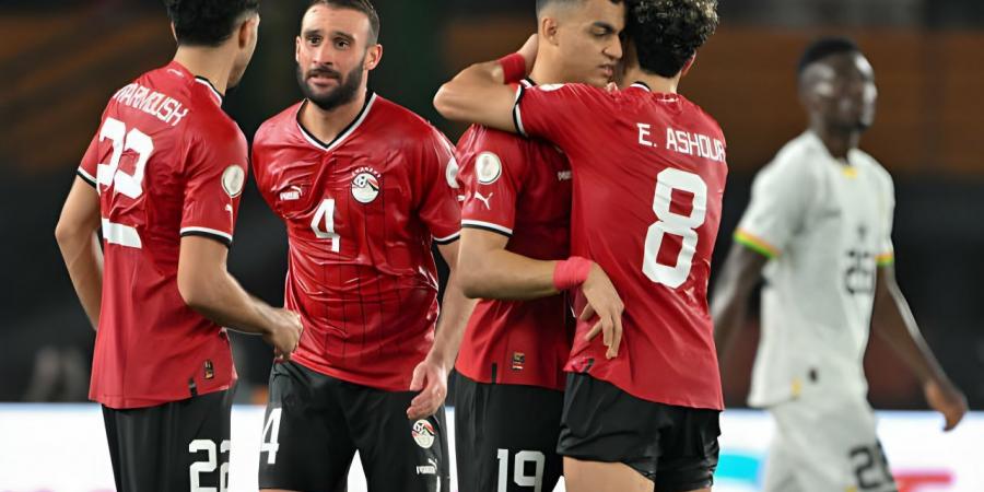 اخبار الرياضة نجم الأهلي السابق يثير المشاكل في معسكر منتخب مصر