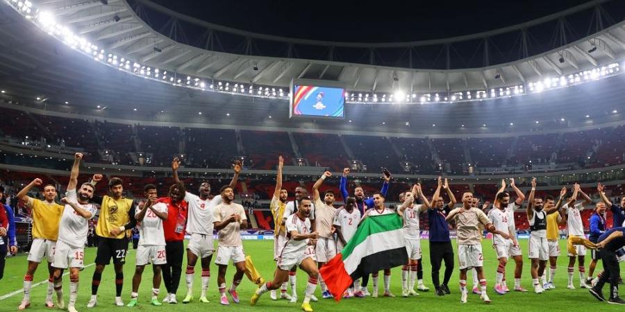 الإمارات تهزم قطر بثلاثية في تصفيات كأس العالم 
2026 - اخبارك الان