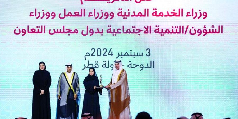 ضاحي خلفان.. الشخصية الرائدة في العمل الاجتماعي لعام 2024 - اخبارك الان