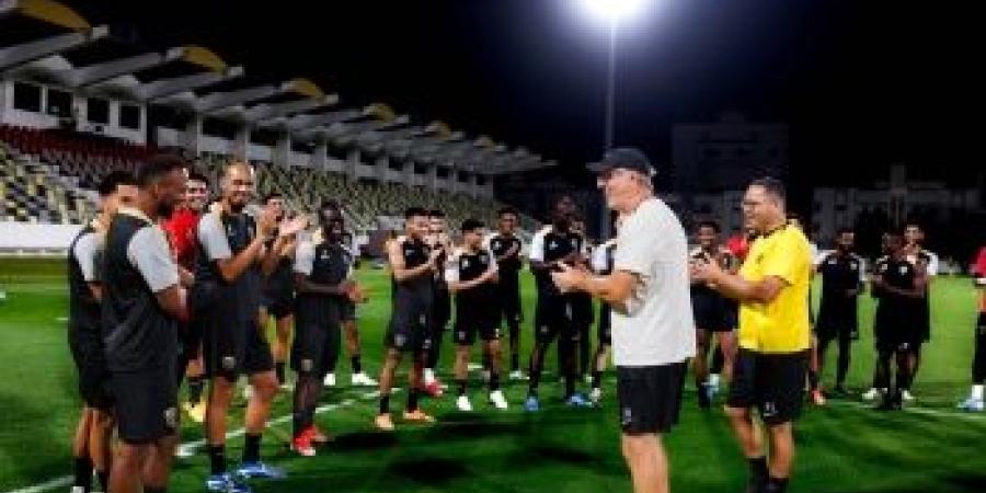 لاعب الهلال الأسبق يوقع لنادي الجبلين  - اخبارك الان