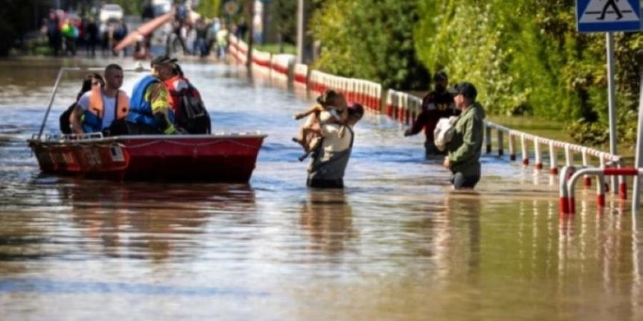 إعلان حالة الطوارئ في بولندا لمدة 30 يومًا بسبب الفيضانات - اخبارك الان