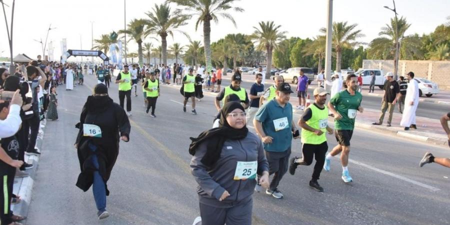 صور.. مشاركون في سباق جري بالقطيف يعبرون عن سعادتهم باليوم الوطني - اخبارك الان