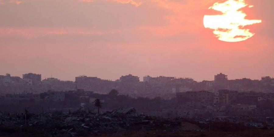 شهداء وجرحى بقصف الاحتلال منزلا في دير البلح - اخبارك الان