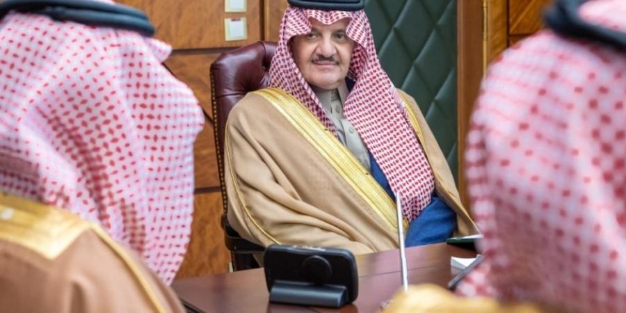 أمير الشرقية يطلع على أهم المشروعات المستقبلية لـ"الزكاة والضريبة" - اخبارك الان