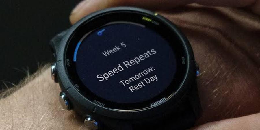 Garmin تطلق تحديثًا جديدًا لساعاتها الذكية مع تحسينات لـ Garmin Coach واستعداد التدريب - اخبارك الان