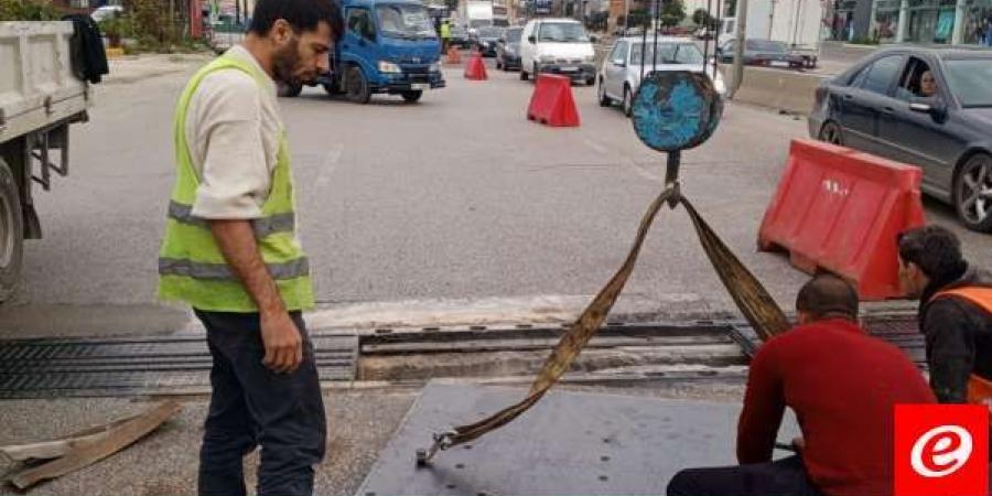 حمية: ورش وزارة الأشغال تقوم بإصلاح الحفرة على أوتوستراد الفيدار- جبيل - اخبارك الان