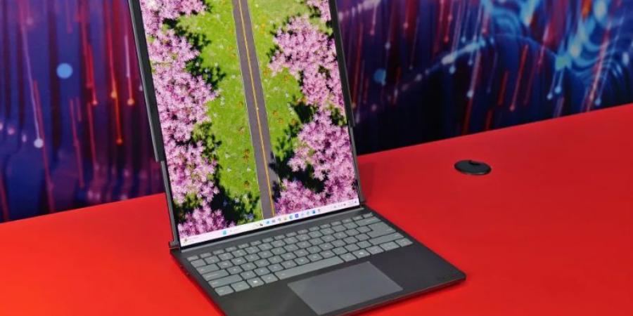 Lenovo تكشف عن جهاز ThinkBook Plus Gen 6 Rollableبشاشة مرنة قابلة للتمدد#CES2025 - اخبارك الان