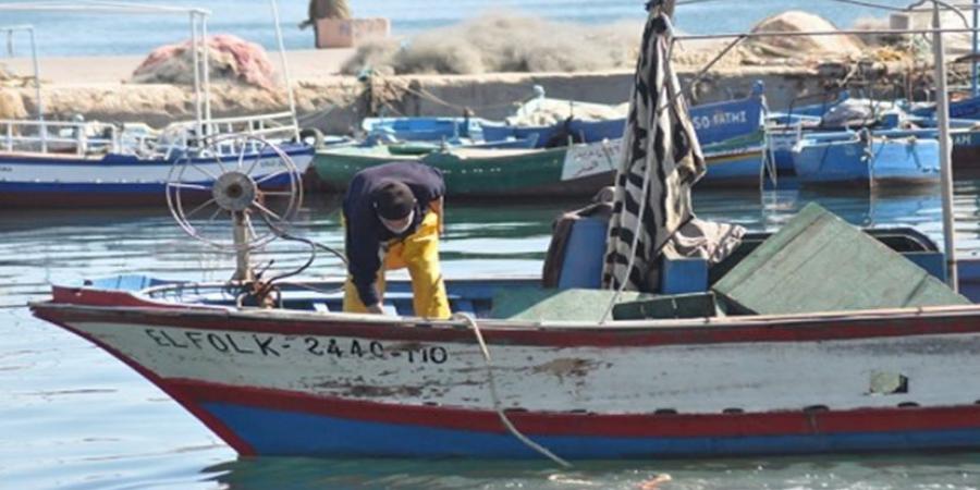 المنستير: البحارة يحتجون أمام وزارة الفلاحة للمطالبة بتحيين تراخيص عدد من مراكب الصيد البحري - اخبارك الان