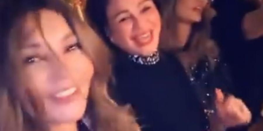 يسرا وليلى علوي وإلهام شاهين.. نجمات الفن تحتفلن بـ عيد ميلاد سميرة سعيد |صور - اخبارك الان