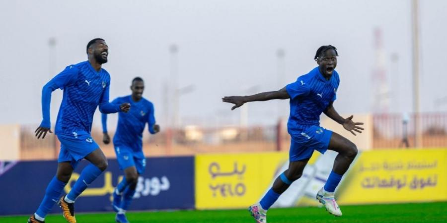 في دوري يلو.. نيوم يستفيد من تعثر العدالة والطائي - اخبارك الان