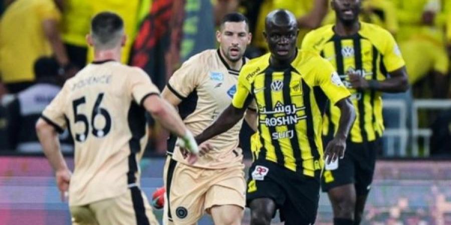 دوري روشن : الاتحاد ينتصر بشق الانفس على الشباب - اخبارك الان