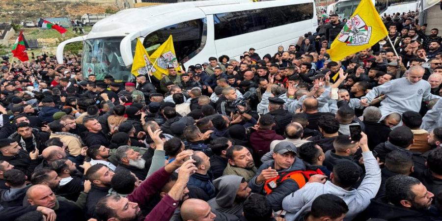 الإفراج عن 183 أسيرا فلسطينيا من سجون الاحتلال الإسرائيلي - اخبارك الان