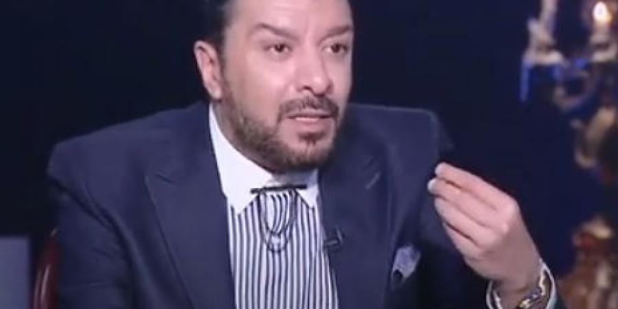 مصطفى كامل ينعى رحيل والدة المايسترو مصطفى حلمى - اخبارك الان