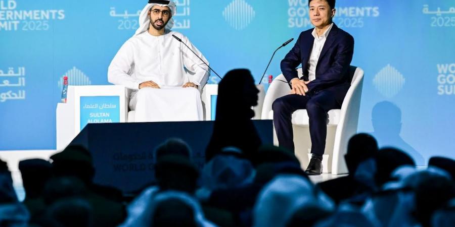 الرئيس التنفيذي لـ "BAIDU"، روبن لي: التطوّر التكنولوجي فائق السرعة من أكثر تحديات الذكاء الاصطناعي - اخبارك الان