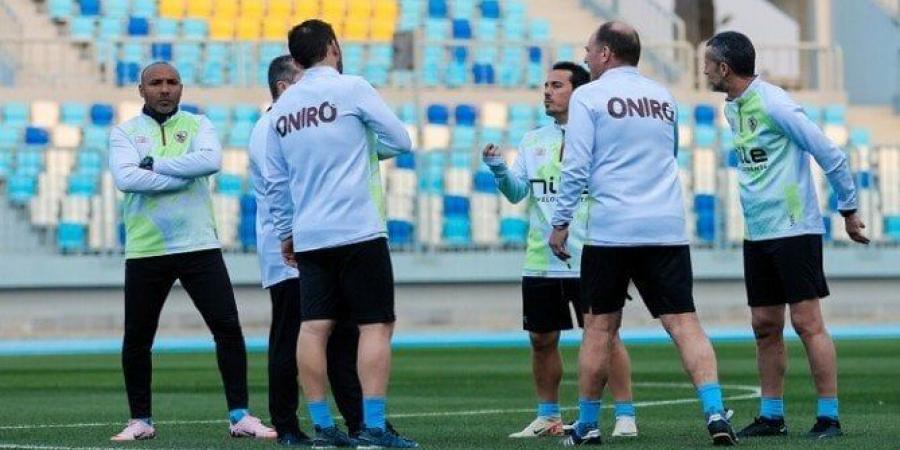 جوزيه بيسيرو يصارح لاعبي الزمالك بأخطائهم قبل القمة - اخبارك الان