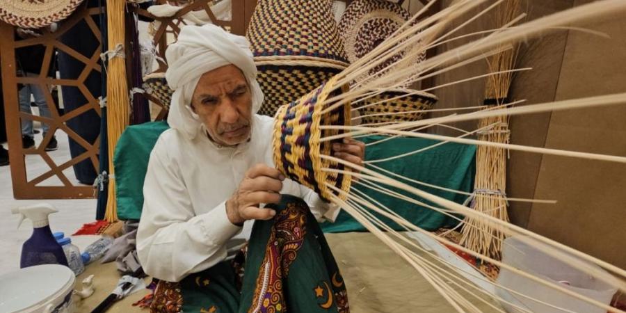 طلب متزايد على السلال الخشبية في يوم التأسيس - اخبارك الان