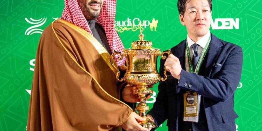 ولي العهد يشرّف حفل سباق الخيل على كأس السعودية ويتوّج الأبطال - اخبارك الان